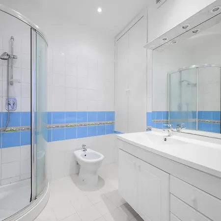 Proche Monaco, Vue Et Acces A La Apartmán *