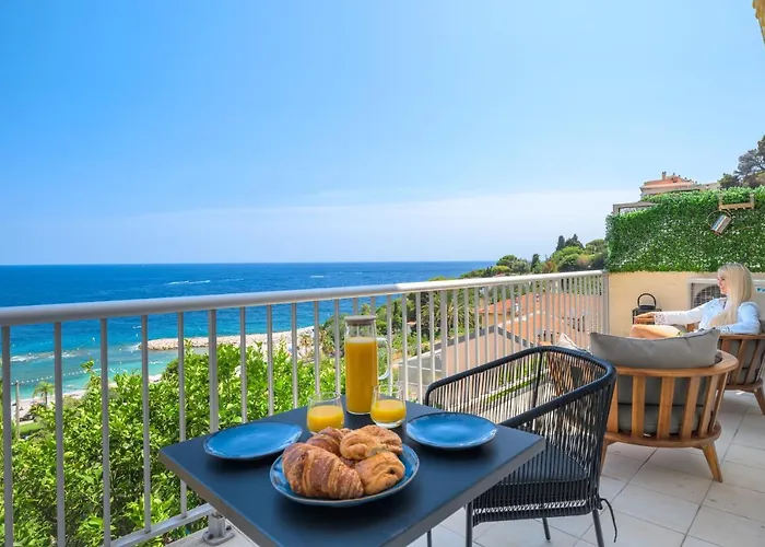 Proche Monaco, Vue Et Acces A La