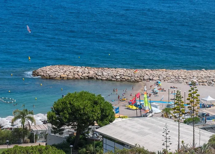 Proche Monaco, Vue Et Acces A La